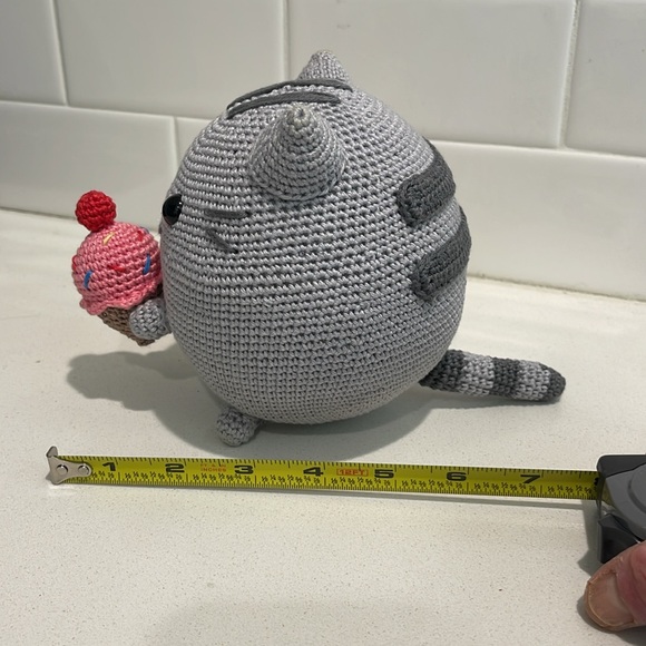 Handcrafted Pusheen with Ice Cream Amigurumi Crochet Figure Toy Decor Cat - Picture 11 of 12
